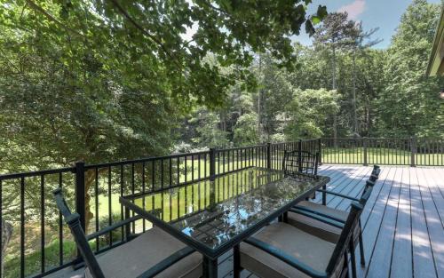 Big Canoe House | Villa on 9: Fireside Views, Golf Access & Exclusive Extras