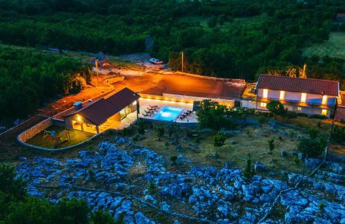Velika Cista Villa | Oceanfront Villa on Stone: Top-Rated 4-Star Getaway