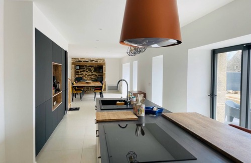 Plozevet Villa | Seaside Villa on the Bay of Audierne with Heated Pool
