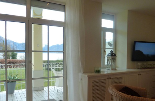 Altmuenster Apartment | Villa on the lake in Gmunden - Godewind I