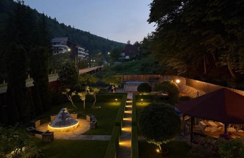 Sinaia Cabin | Villa Onix: Guest Rated 10/10 with Hot Tub & Breakfast