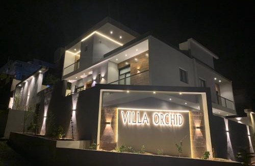 Al Hada Villa | Discover Villa Orchid Al Hada with Hot Tub & Family Appeal