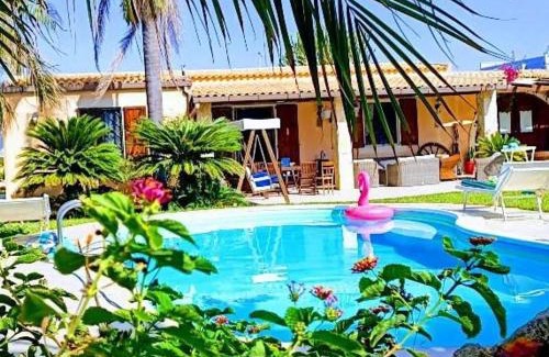 San Lorenzo Villa | Villa Orchidea: Oceanfront Bliss with Pool & Pet-Friendly Perks
