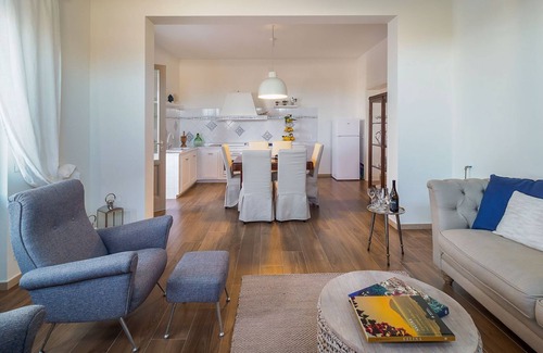 Marausa Villa | Villa Ortesi: Five Bedroom Retreat with Pool and Spa