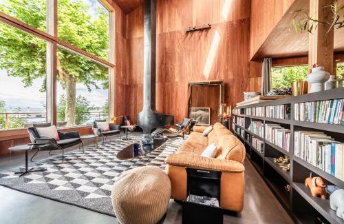 Thonon-les-Bains Villa | Scenic Villa Otoctone on Lake Léman - Pet Friendly Retreat