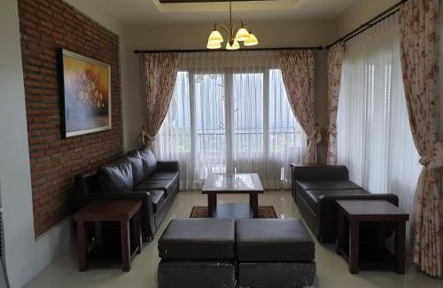 Sidomulyo Villa | Top-Rated Villa Otti in Batu: Family-Friendly Retreat