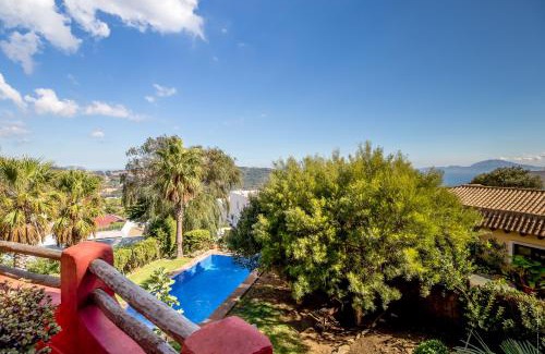 El Cuarton Villa | Stylish Villa in Tarifa with Stunning African Views
