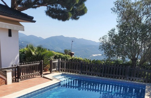 Canet de Mar Villa | VIlla - panoramic sea views, great pool. 5 mins to beach in Sant Pol de Mar