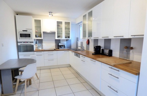Vieux-Boucau-les-Bains Villa | Villa Palma: Family Retreat with Pool, 600m to the Beach