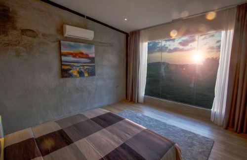 Bukit Hantu Hotel | Villa Paddy: Family-Friendly Haven with Private Pool