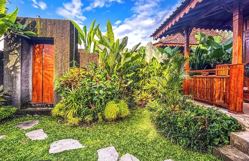Mambal Villa | Villa Padiku at Semana