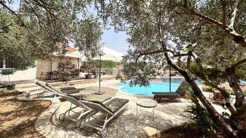 Tijesno Villa | Villa Paladin - Premier Villa with Pool by Garden Resort
