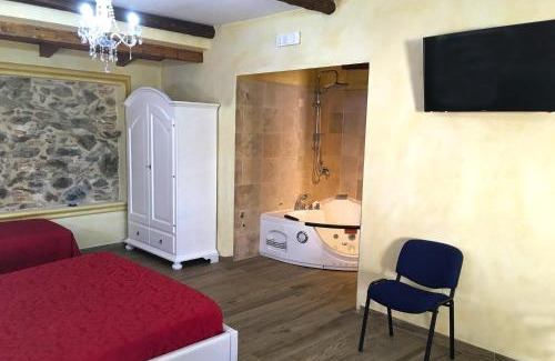 Chianalea Bed & Breakfast | Cozy Villa Paladino: Pet-Friendly B&B with Ocean Views
