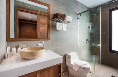 Ao Nang Villa | Villa Palavee: Oceanfront Bliss with Pool & 9.5/10 Rating