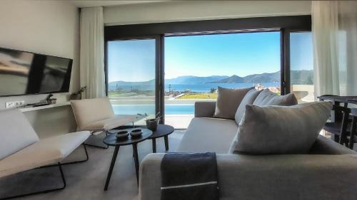 Aktio-Vonitsa Villa | Explore Villa Pale Rosa: Family-Friendly 4-Star Escape