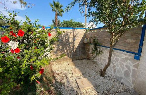 Punta Prosciutto Villa | Villa Palma: Steps from the Sea, Pet-Friendly Retreat