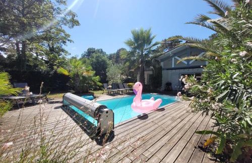 Vieux-Boucau-les-Bains House | Discover Villa Palma: Oceanfront Suites Near the Beach