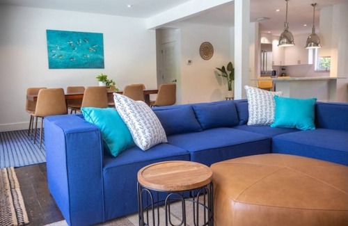 South Lake House | Villa Palma: Relax by the Ocean with Private Pool & Tiki Hut