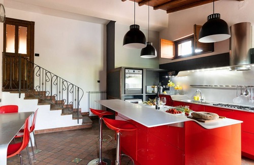 Pedara Villa | Relax at Villa Palmento Rosa - Pool & Family-Friendly Stay