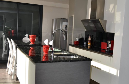 Cap d'Agde Villa | Villa Paloma Cap d'Agde: Spa, Heated Pool & 10/10 Rating