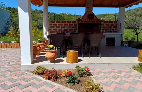 Ormos Panagias House | Villa Panagia: Guest Rated 10/10, Perfect for Families