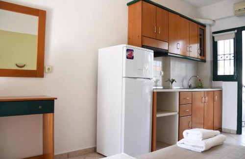Toroni Apartment | Oceanfront Villa Panagiota: Guest Rated 9.7/10 Stay