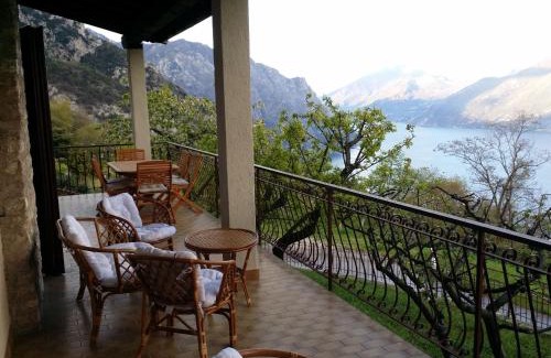 Voltino House | Villa Panoramica: Guest Rated 9.6 with Oceanfront Views