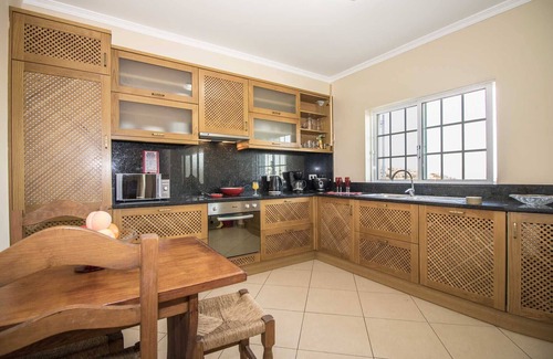 Estoi Villa | Villa Panoramica: 5 Bedrooms with Breathtaking Views