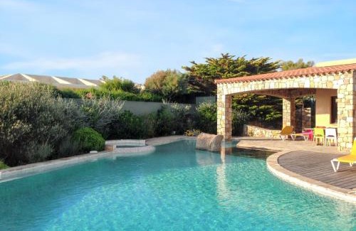 Marine de Davia Villa | Beachside Villa in Corbara with Private Pool and Jacuzzi