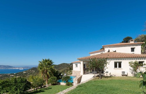Lumio Villa | Pet-Friendly Villa Panoramique in Scenic Lumio