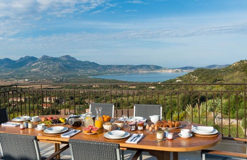 Lumio Villa | Pet-Friendly Villa Panoramique in Scenic Lumio
