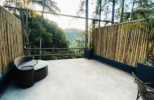 Juquia Hotel | Relax at Villa Pantai Secret Place with Oceanfront Views