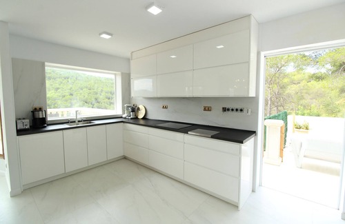 Sant Pere de Ribes Villa | Villa Paradise Playa: Family & Pet-Friendly Retreat Near Sitges