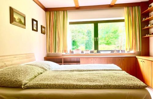 Neuberg An Der Muerz House | Villa Paradise