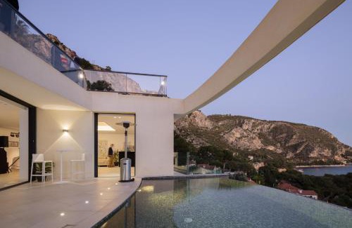 Eze Villa | Discover Villa Paradise: A 5-Star Oceanfront Retreat