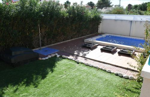 Les Tres Cales Villa | Villa Paradisiaque: 4-Star Oasis with Pool and Kid-Friendly Fun