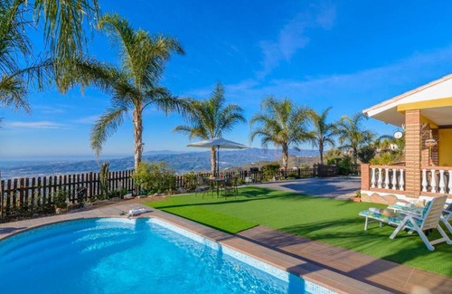 Arenas Villa | Relax at Villa Paraiso Arenas with Pool & Family Amenities
