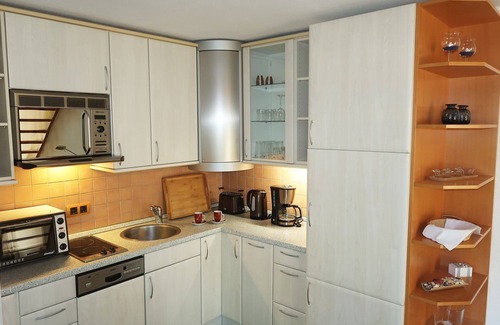 Kuhlungsborn Ost Apartment | Villa Parkblick: Oceanfront Retreat with Top Guest Rating