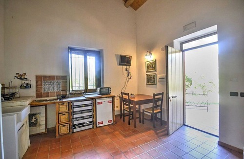 Mirto House | Villa Pascal A: Inviting House with Pool and Free Wi-Fi