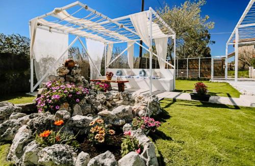 Gaitanion House | Villa Paulanelas: 4-Star Stay with Pool and Hot Tub