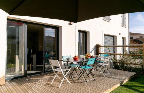 Portiragnes Villa | Villa Paulina: Village Retreat Steps from the Beach