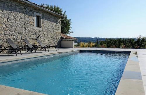 Pazin Villa | Villa Pepa: Oceanfront Oasis with 10/10 Guest Ratings