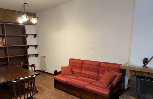 Torvaianica Villa | Villa 'Pepe's House - Pomezia' with Private Garden, Wi-Fi and Air Conditioning