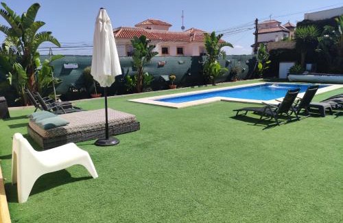 Alhaurin de la Torre Villa | Villa Peralta: Oceanfront Bliss with 9.7/10 Guest Rating