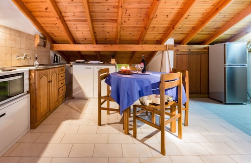 Kassiopi Apartment | Villa Perris Apartment 8: Rated 10/10, Pet-Friendly Retreat