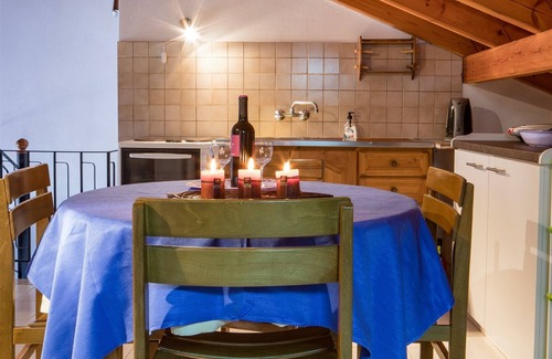 Kassiopi Apartment | Villa Perris Apartment 8: Rated 10/10, Pet-Friendly Retreat