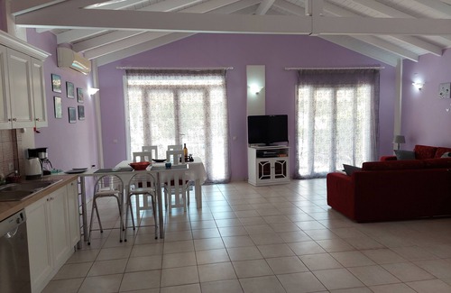 Chalikounas Villa | Villa Persephone: Private Villa with Pool in Halikouna