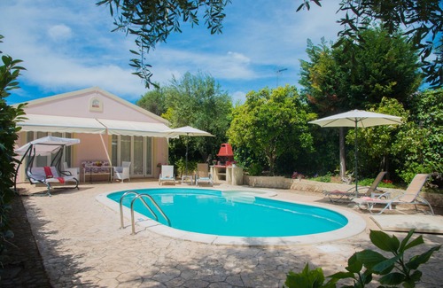 Chalikounas Villa | Villa Persephone: Private Villa with Pool in Halikouna