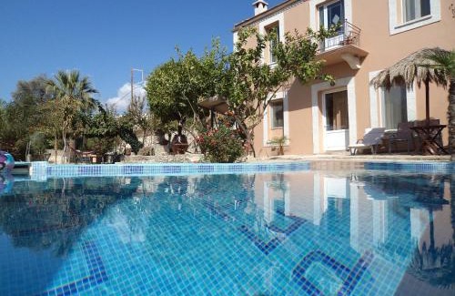 Kalochorafitis Villa | Relax at Villa Petra with Heated Pool and Ocean Views
