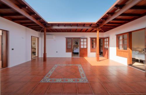 Playa Blanca Villa | Villa Piedaita